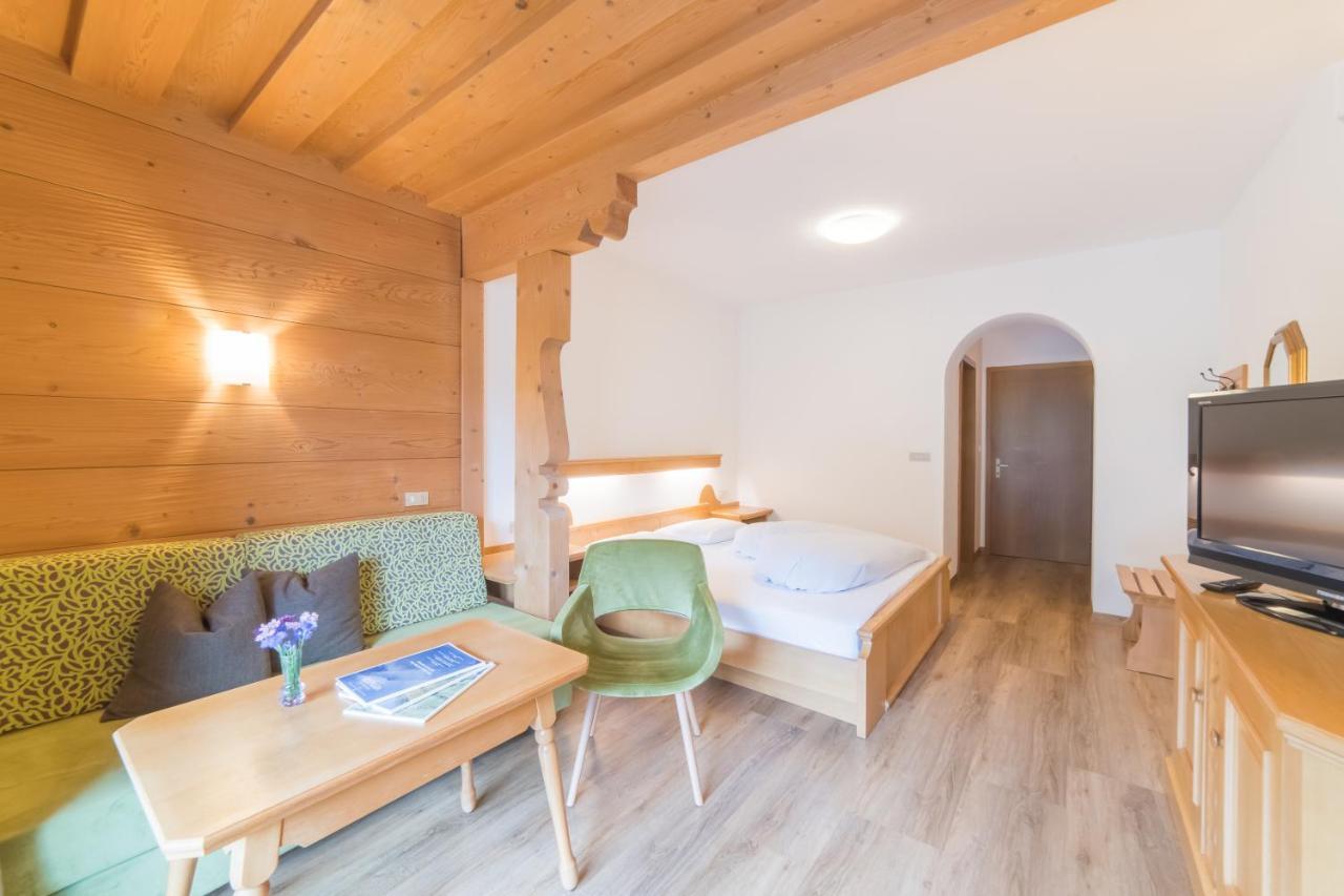 Pension Apartments Pardell Castelbello Exterior photo